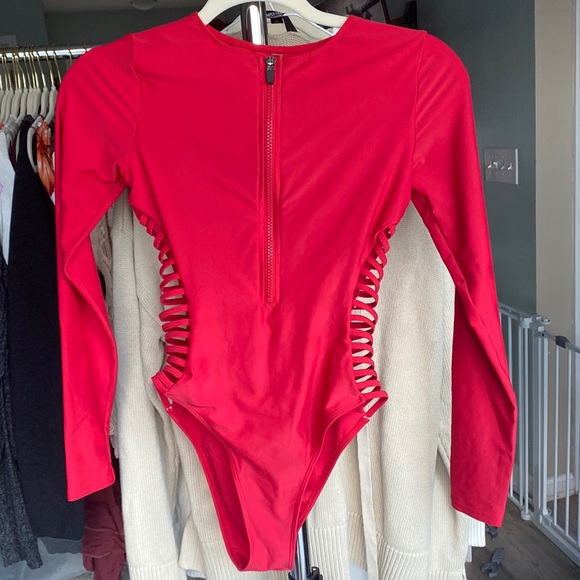 Active Ladder Cutout One-Piece Swimsuit☀️Size S - Picture 5 of 7